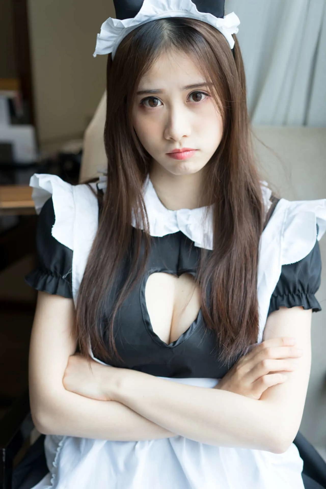 一只小仙性感女仆写真(25)