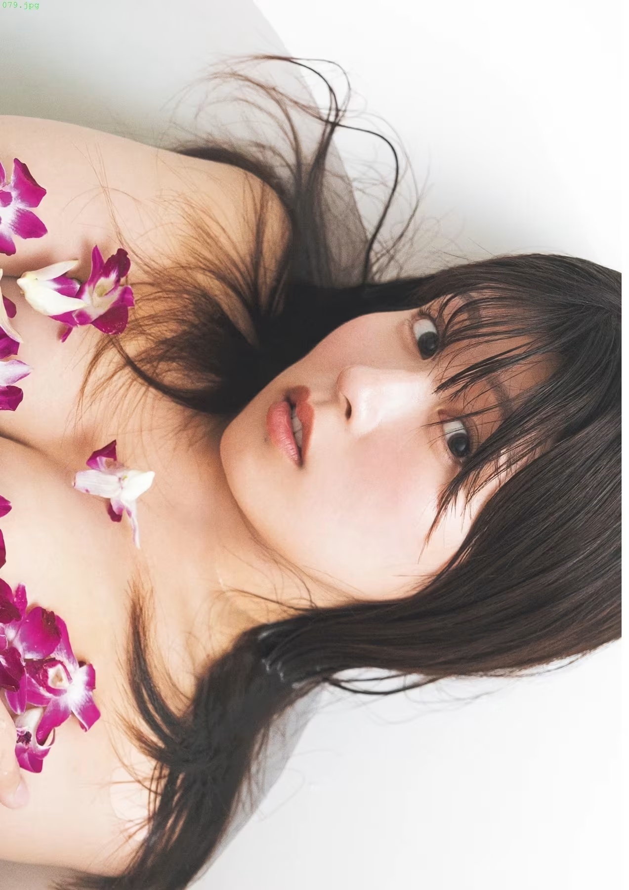 Yoshino Chitose ちとせよしの, 寫真集 『lotus serenity』 Set.04(32)