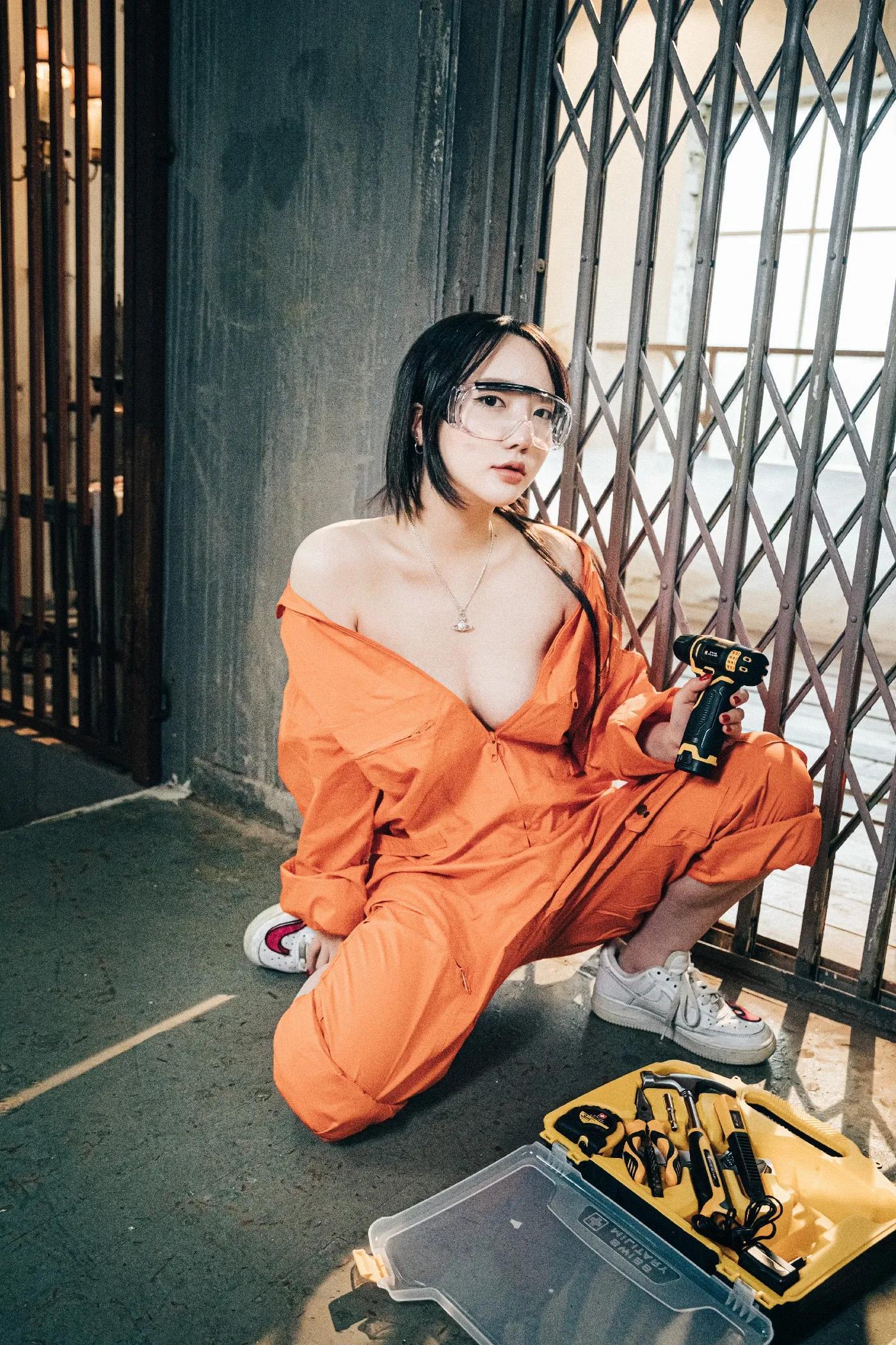 [Loozy] Son Ye-Eun (손예은) - Where Are My Tools(13)