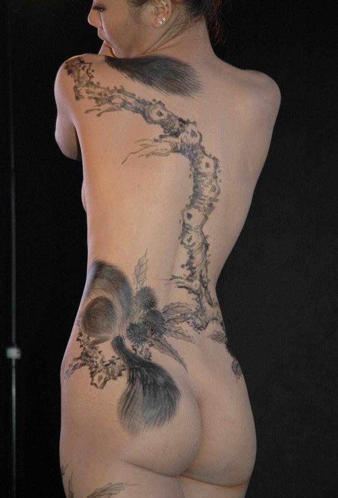 辣妹裸体彩绘～美的如诗如画！(1)