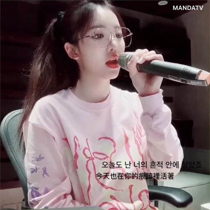 修长美腿和甜美可人的样子 看了心扑通扑通跳 王欣晨Amanda(7)