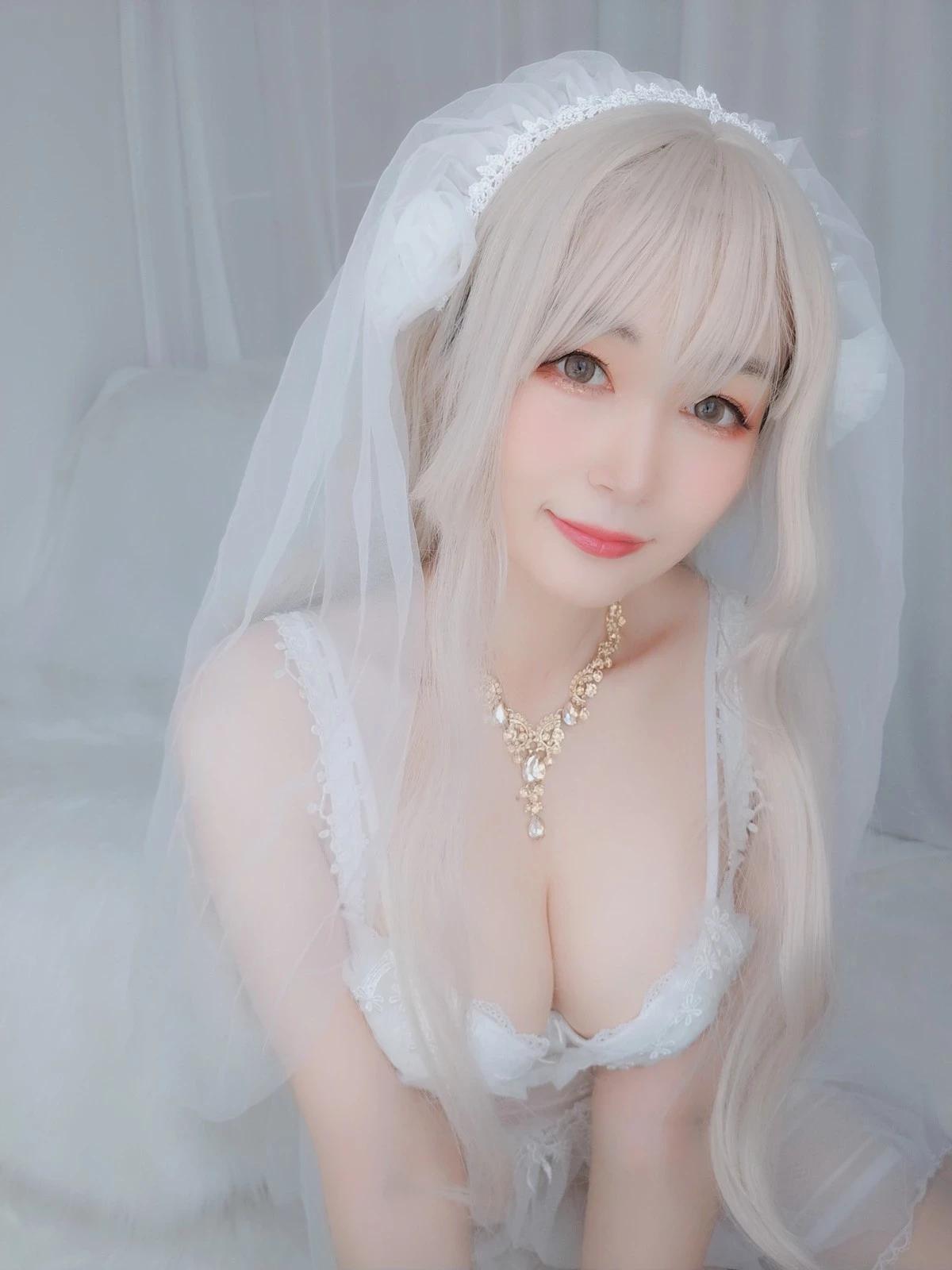 Coser小姐姐白銀81純白花嫁主題私房性感白色薄紗配白絲襪露性感內衣誘惑寫真161P(39)