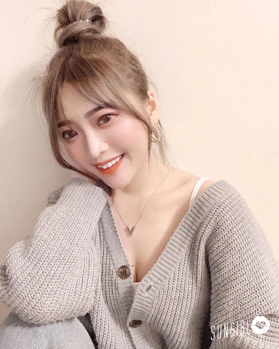 Emma 、超商捕获推车女孩回眸甜笑宛如仙女下凡!(1)