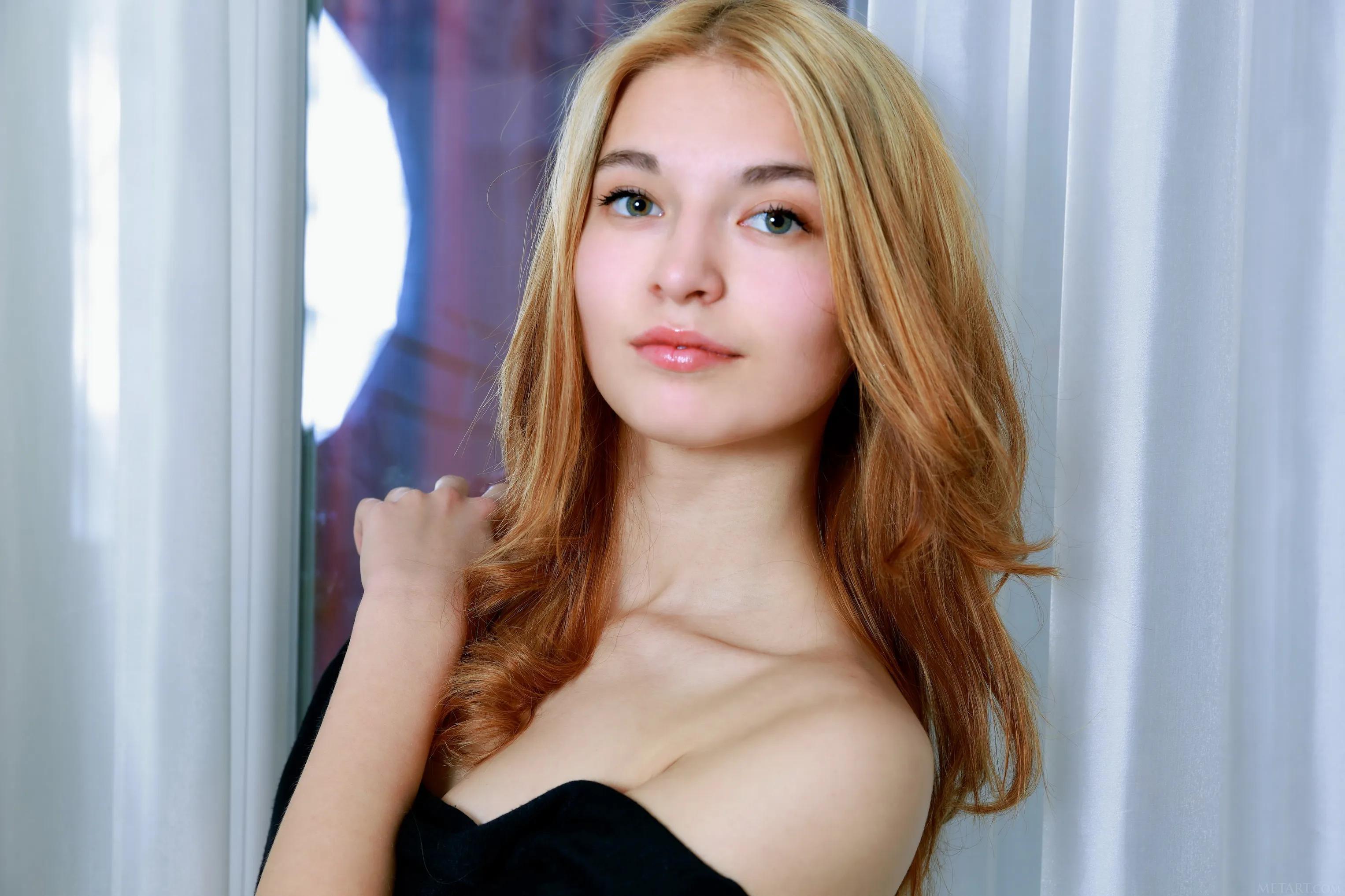 Adele Shaw - Weuva(5)