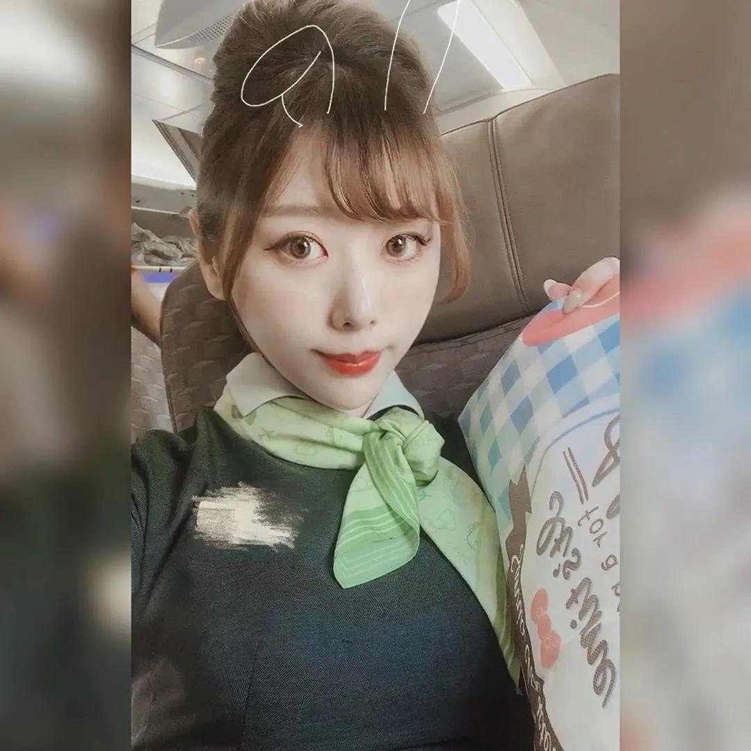 花子 窈窕曲线超犯规搭配超高颜值(17)