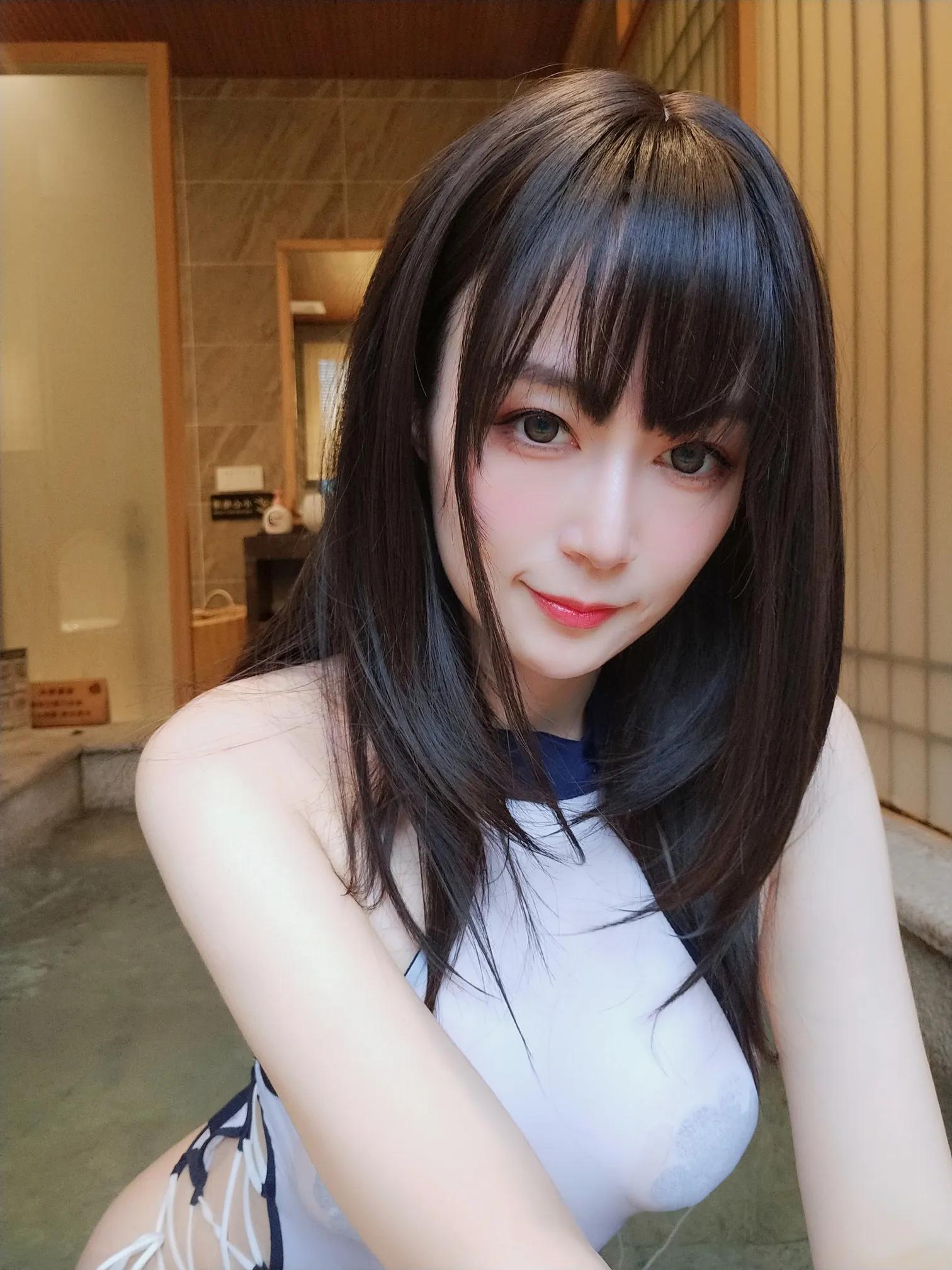 白银81《温泉浴衣》性感湿身画面过于大胆(43)