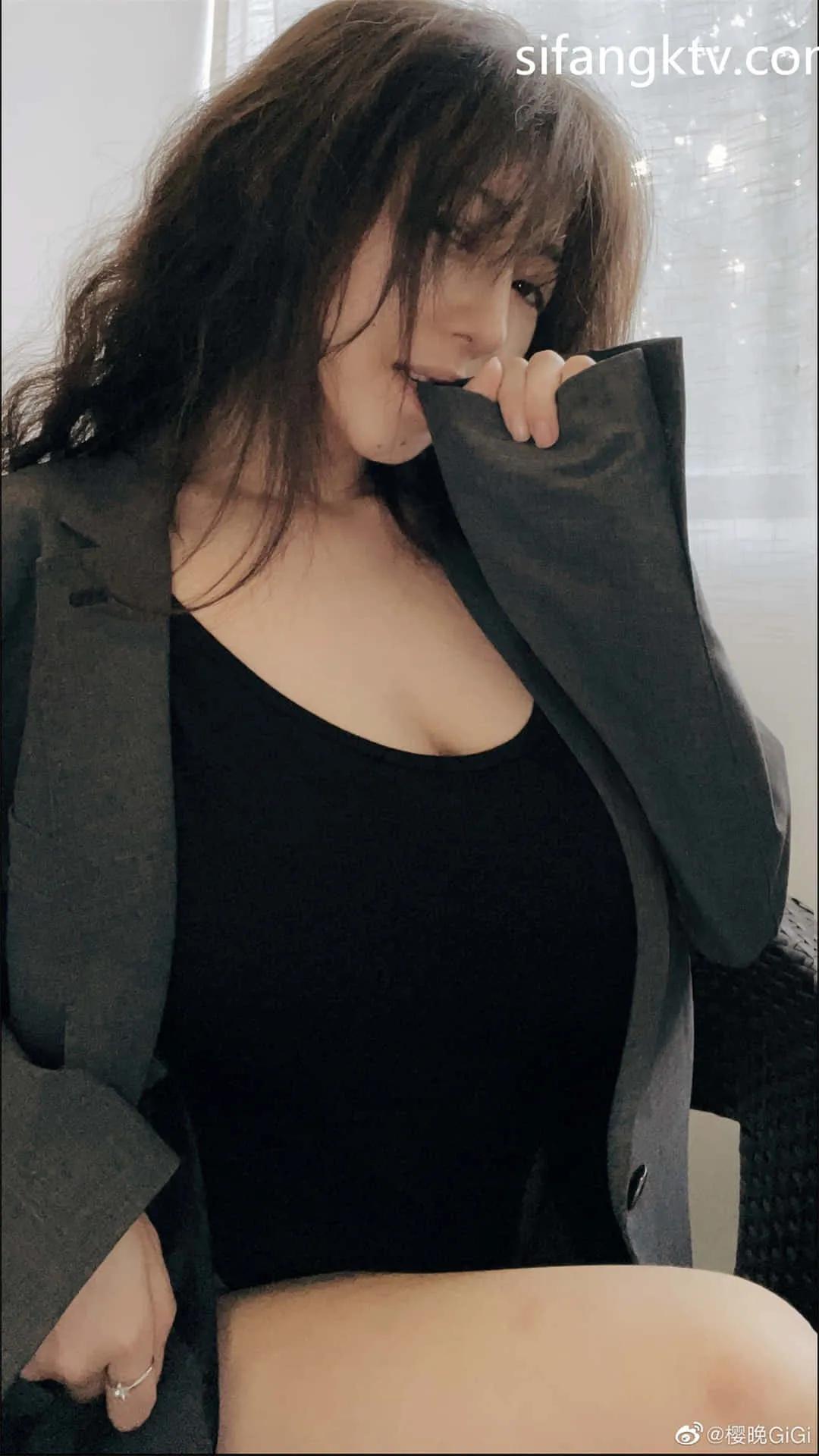 樱晚gigi - NO.41 粉丝群收费写真41 散图-02(83)