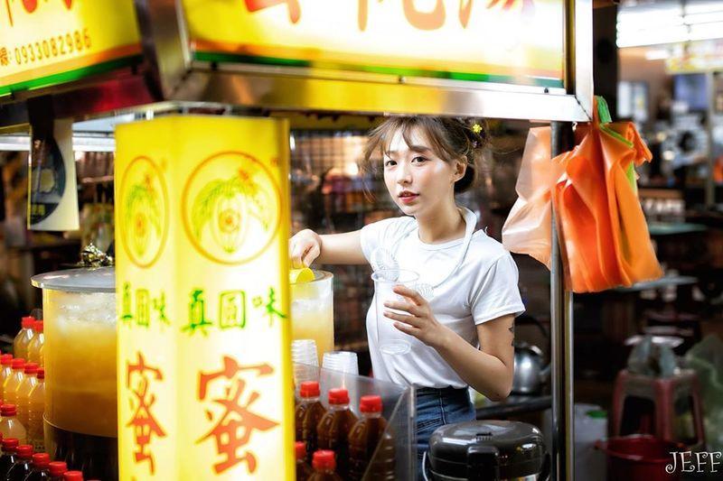 童颜女神「宝蔓」不只长相使人融化 超凶好身材更是超火亮点(17)