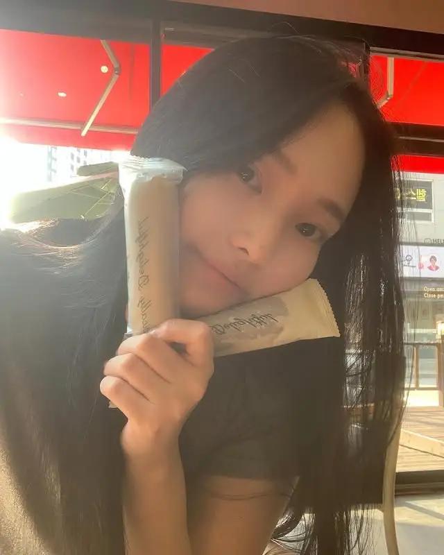 이나경(李娜京)(61)