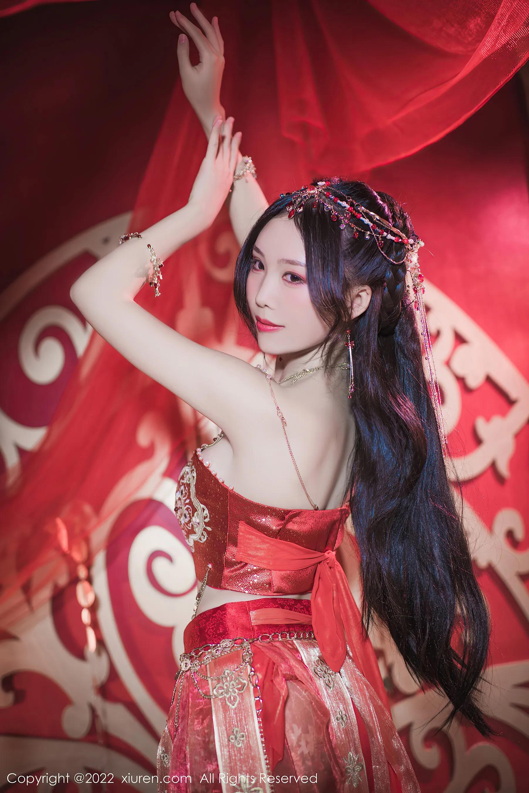 抖娘-利世《古装舞娘》香肩美腿露出使人看呆(30)