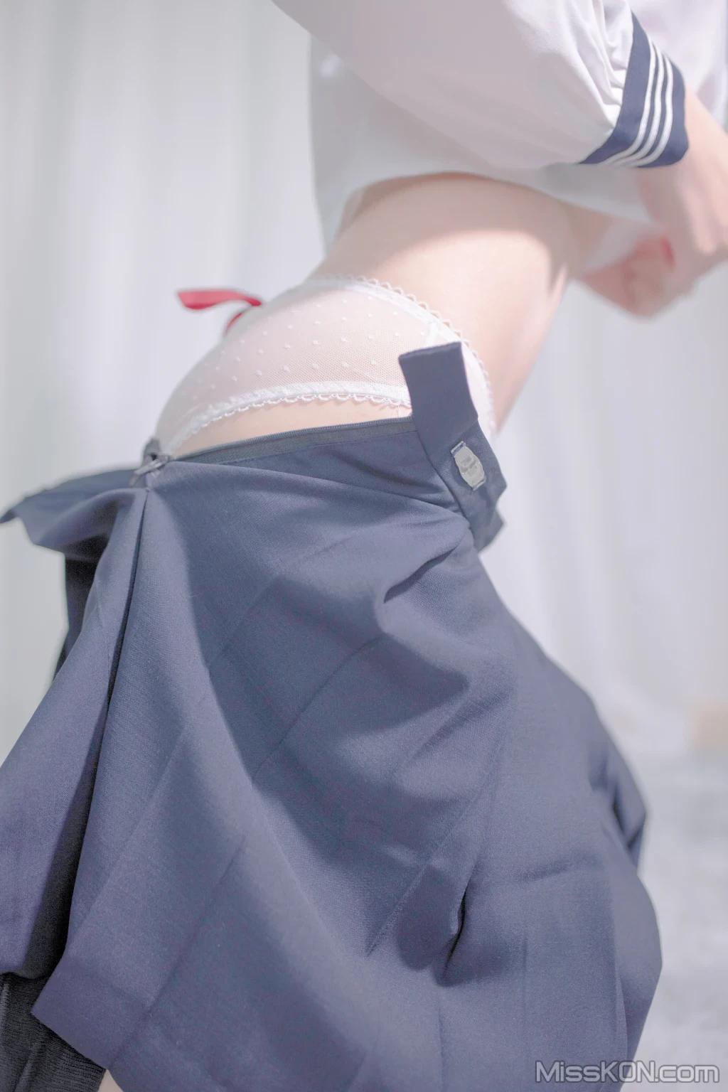 Coser@瘋貓ss： 居家JK (40 photos)(26)