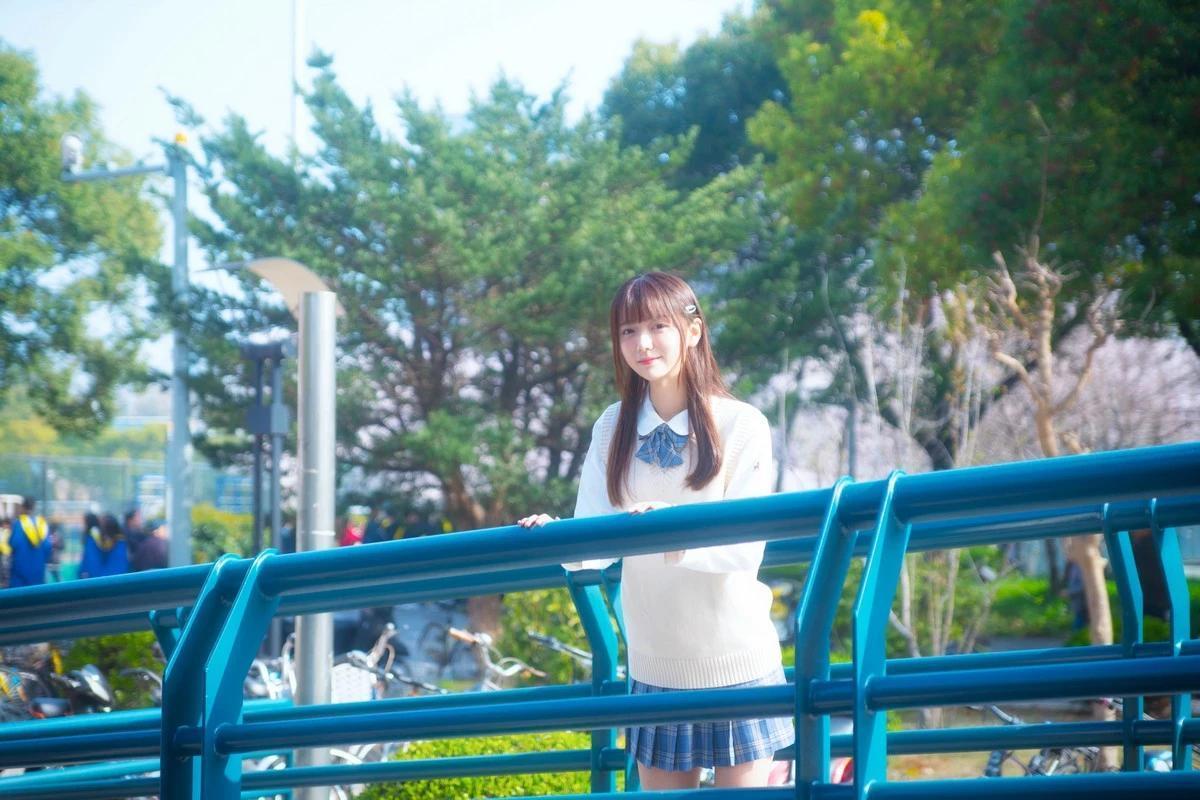 網絡美女陸卿卿Lo娘等6套合集主題私房性感服飾秀完美身材迷人誘惑寫真61P(60)