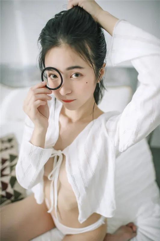 XIANXIAN CHEN 仙仙辰(75)