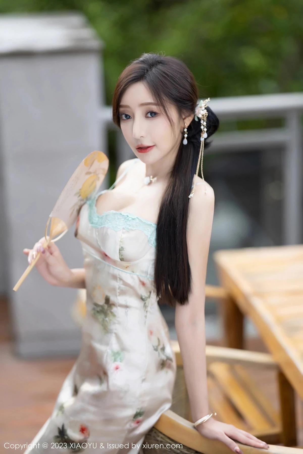 [XiaoYu畫語界]Vol.1097_女神王馨瑤yanni性感淺色弔帶長裙+粉色情趣旗袍完美誘惑寫真83P(15)