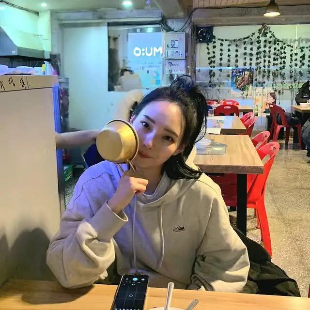 이나경(李娜京)(37)