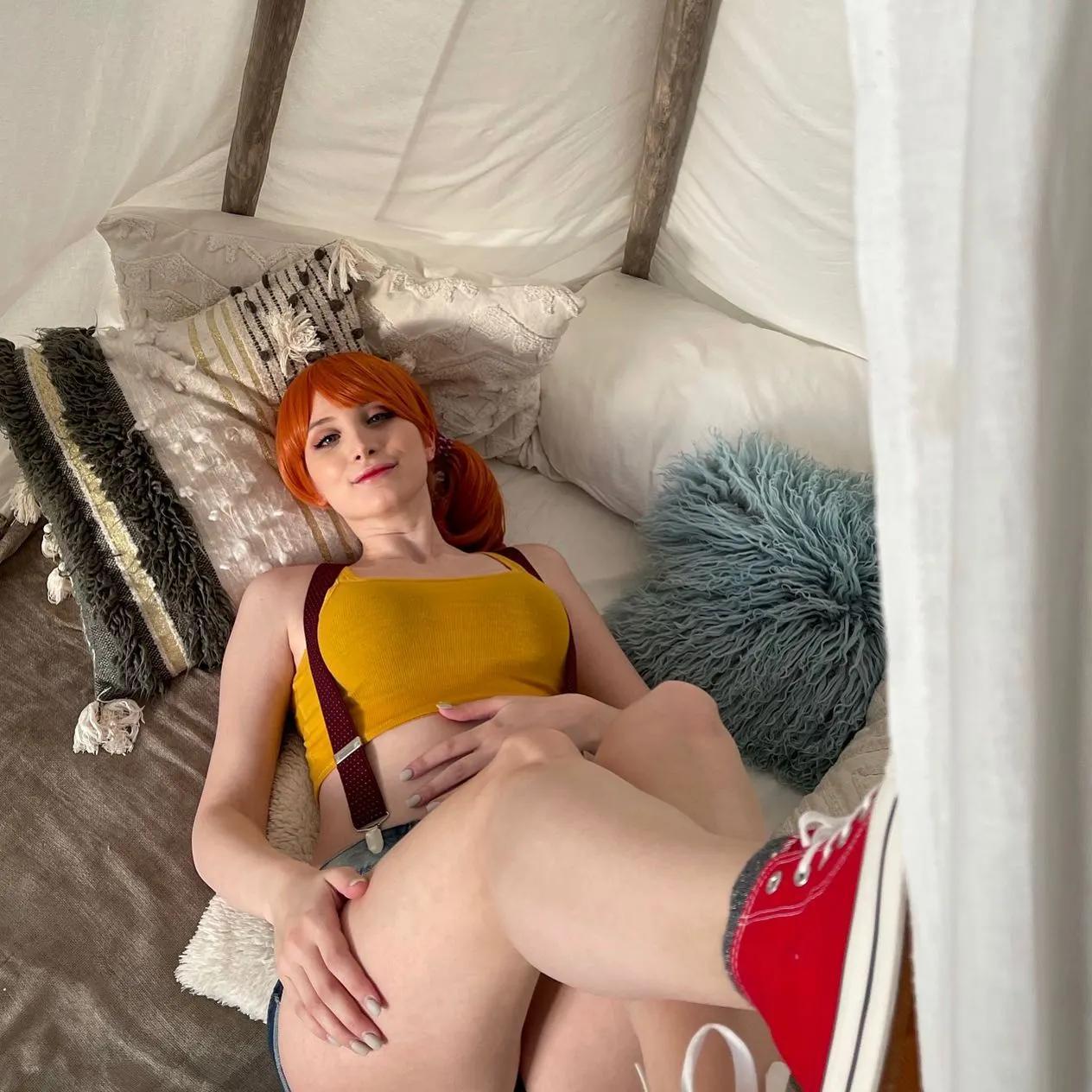 正妹Coser胸器外露…浑圆饱满x奶香四溢　色香味俱全画面太销魂(10)