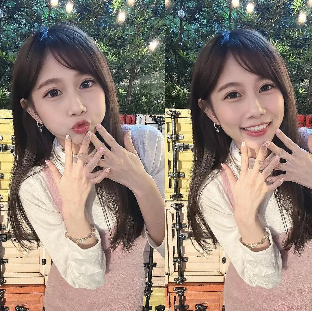 正妹老师「Dolly朵莉」气质萌样惹人怜爱(12)