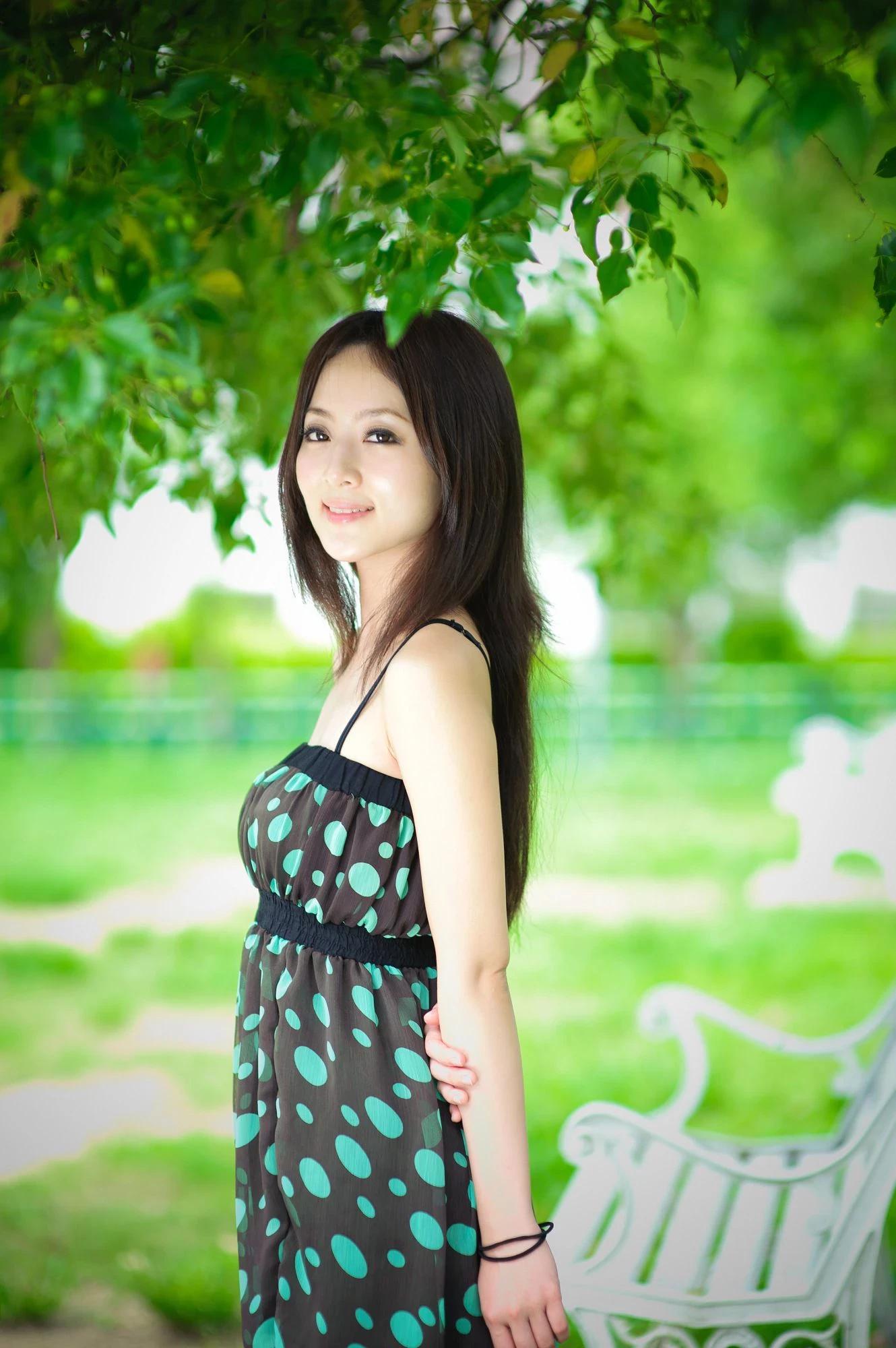 果子MM - 永和四号公园超高清写真套图(14)