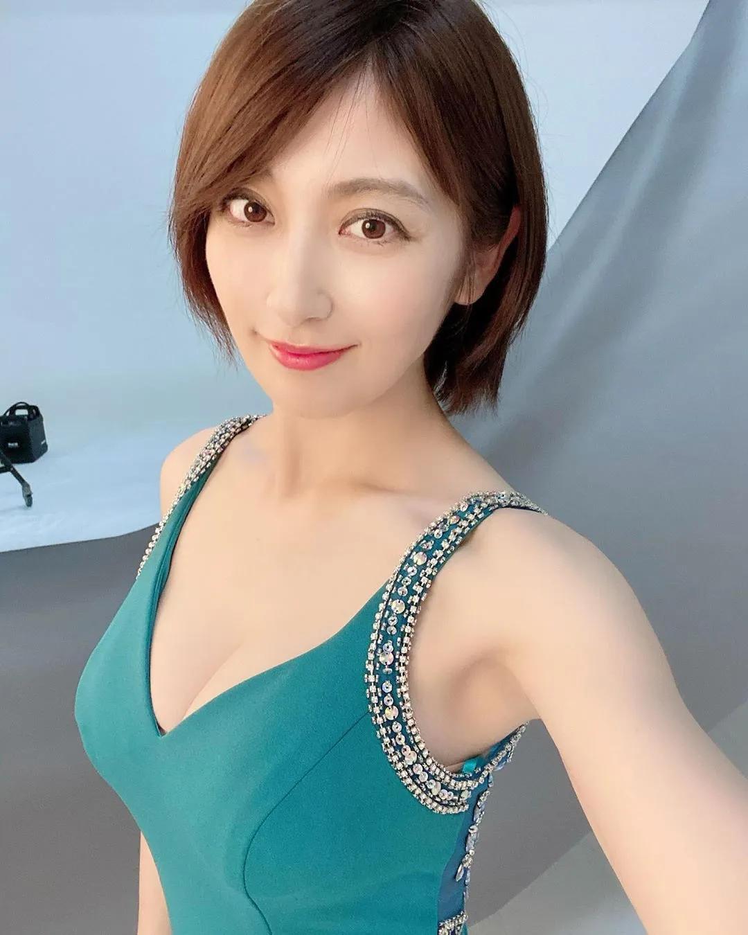 史上最强美乳人妻「熊田曜子」性感出浴照引爆动　白皙软嫩「G级美乳」如布丁般柔软(2)