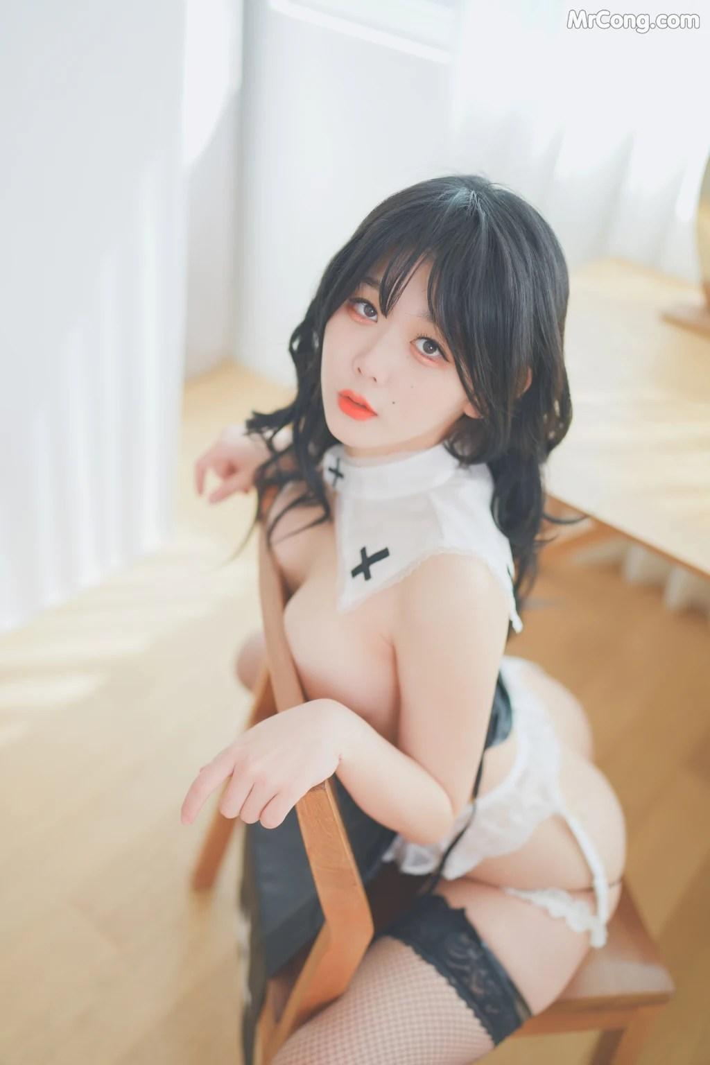 Zia (지아): Nun's Hobby (105 photos)(62)