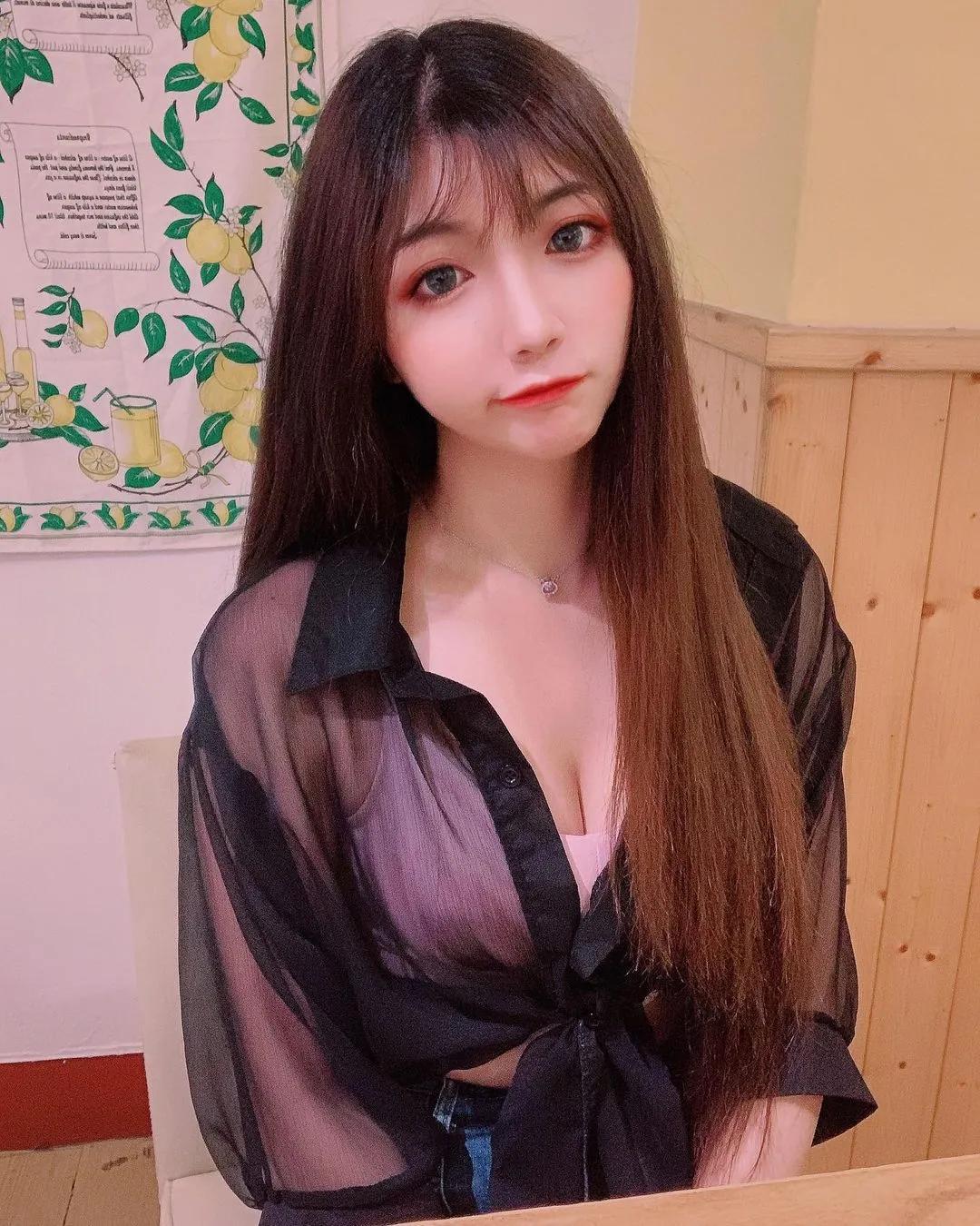 正妹小沄熙 性感惹火照太诱惑！(8)