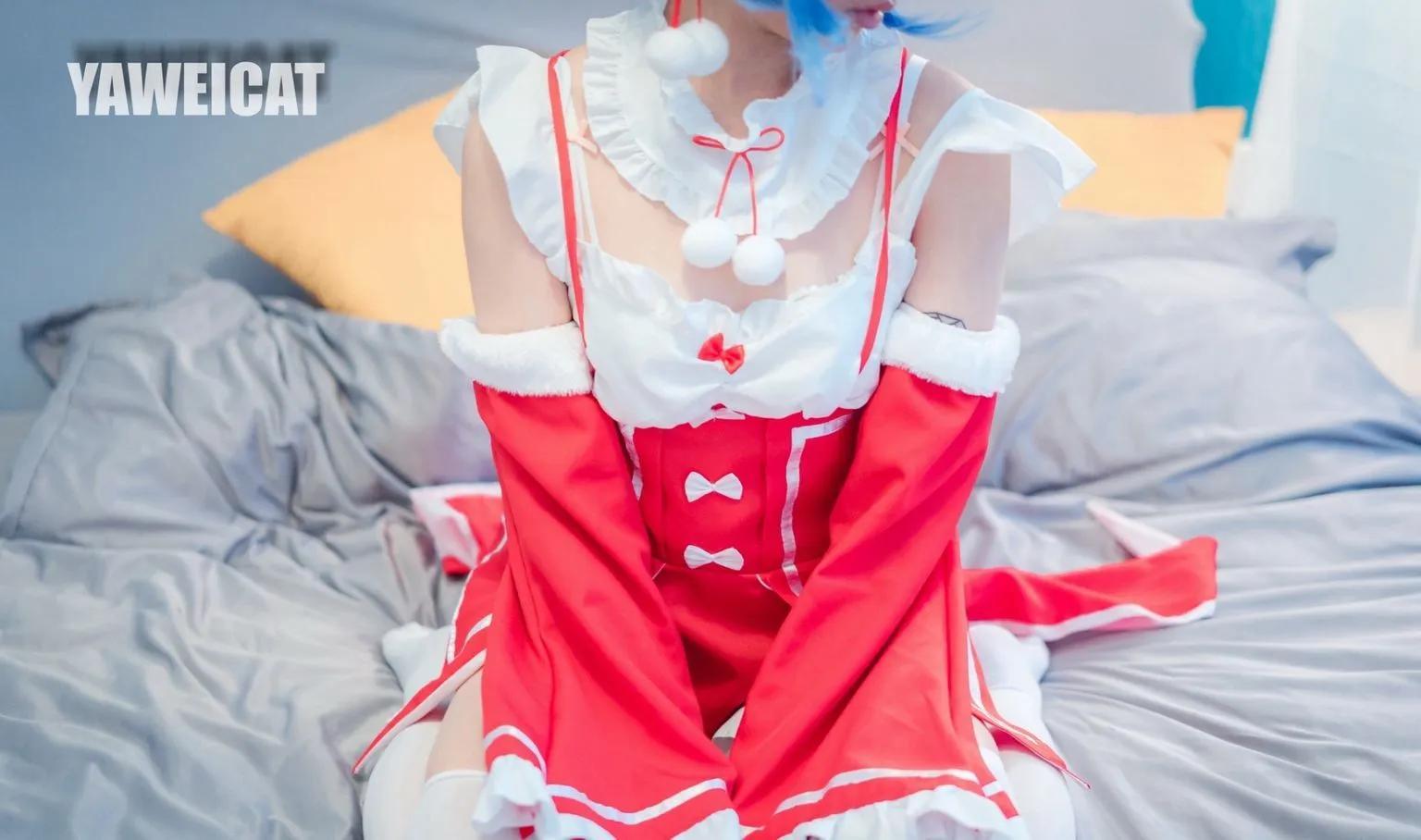 最耻的蕾姆 ! 粉红嫩鲍祝你圣诞快乐 ! 超羞耻的无毛美穴大公开 !(21)