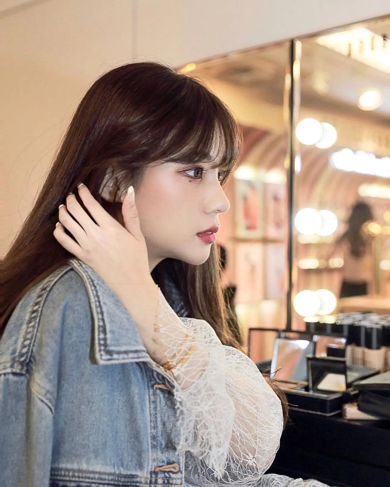 身材超火辣 「雪白馒头」剧烈晃出… Ruru(3)