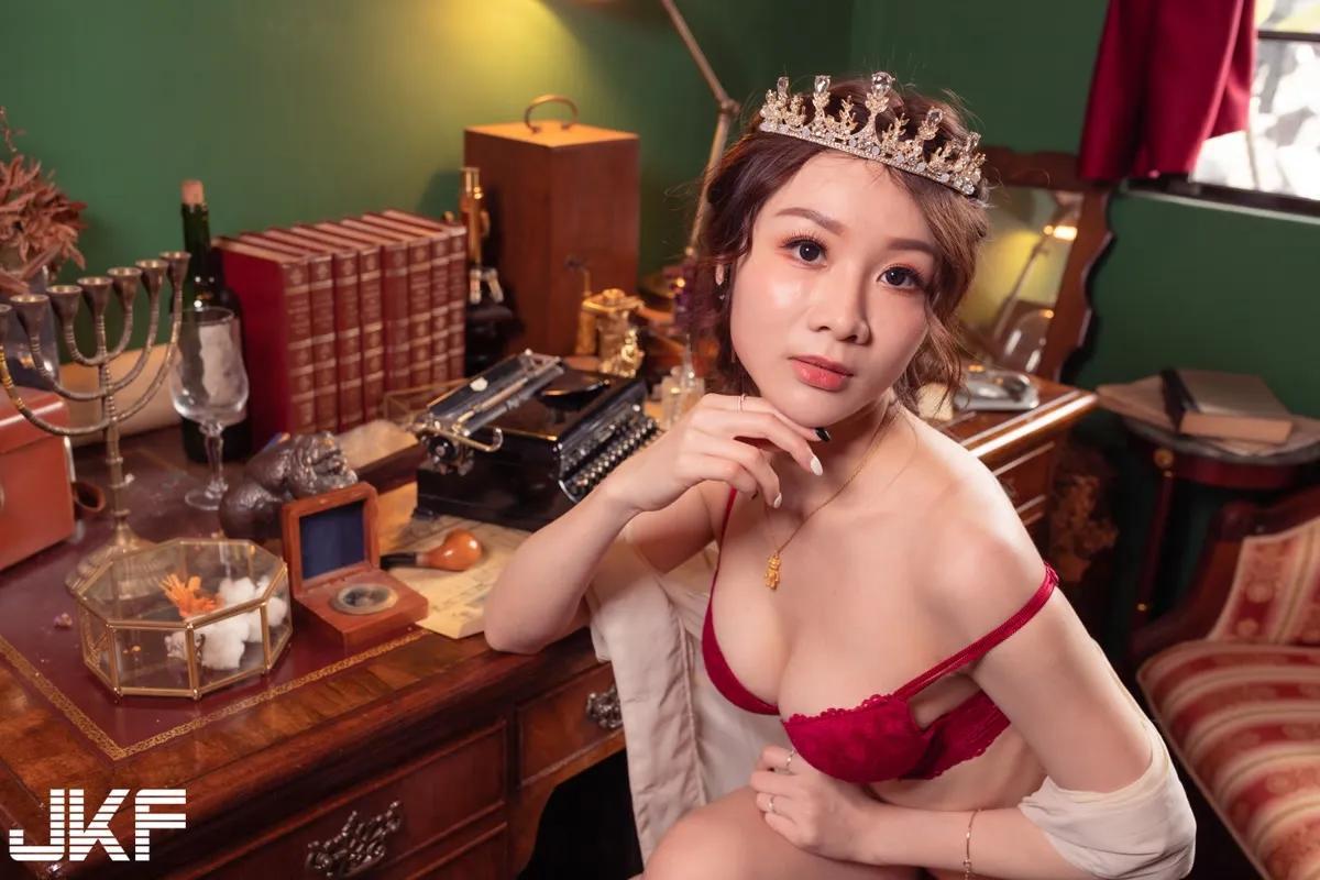 美腿辣模「缇蒂Tide」爆乳诱惑，「火辣深勾」画面太养眼！(41)