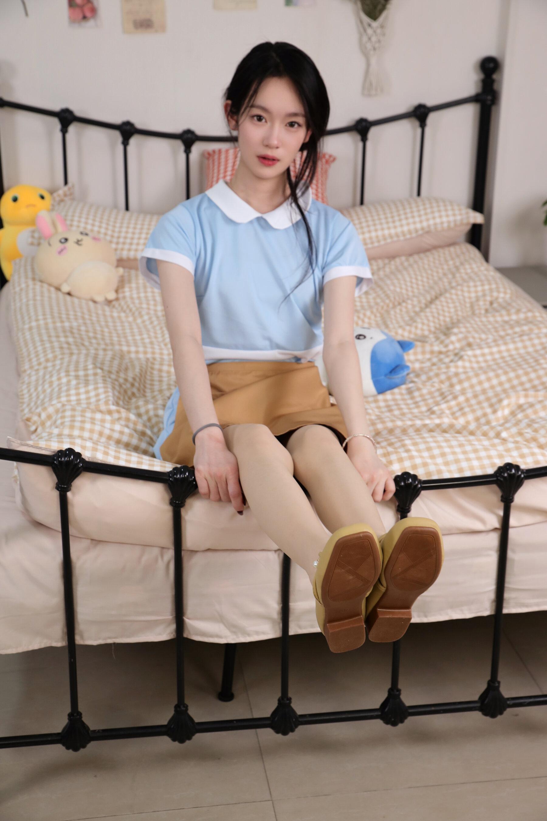 国模套图 小艺(77)