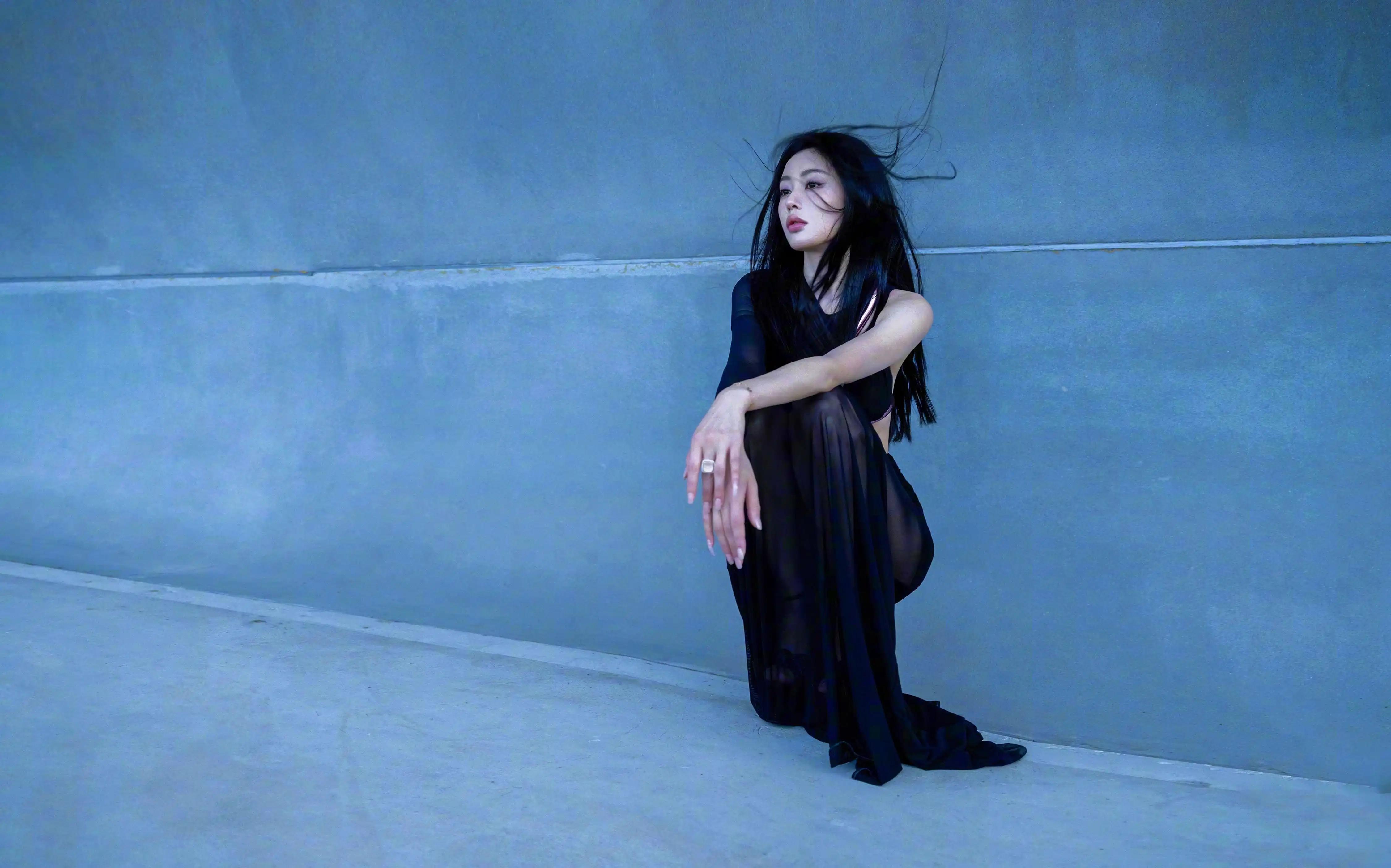 穿梭过去与未来之间—张天爱[高清套图](1)