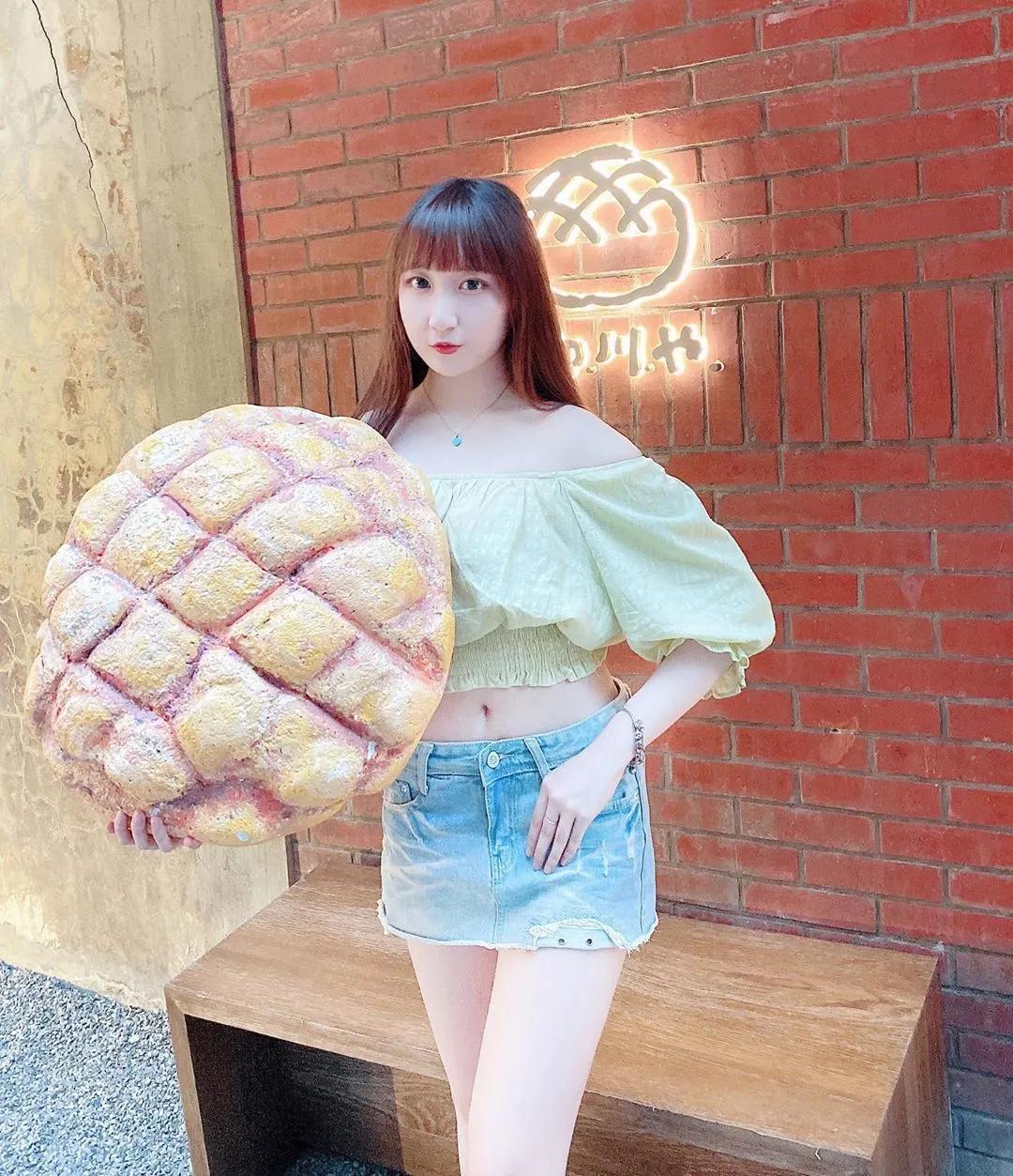 看就知道很不乖的样子 淮淮(8)