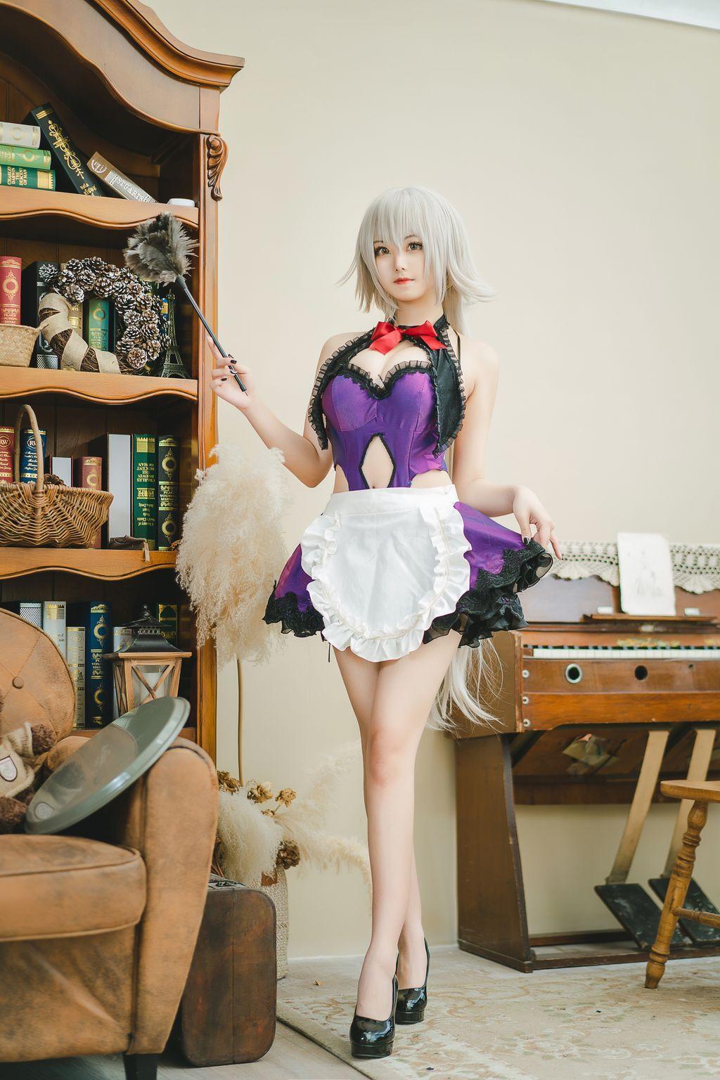 Coser @ 蜜汁 猫 裘 Vol.046: 贞德 女仆 (40 photos)(23)