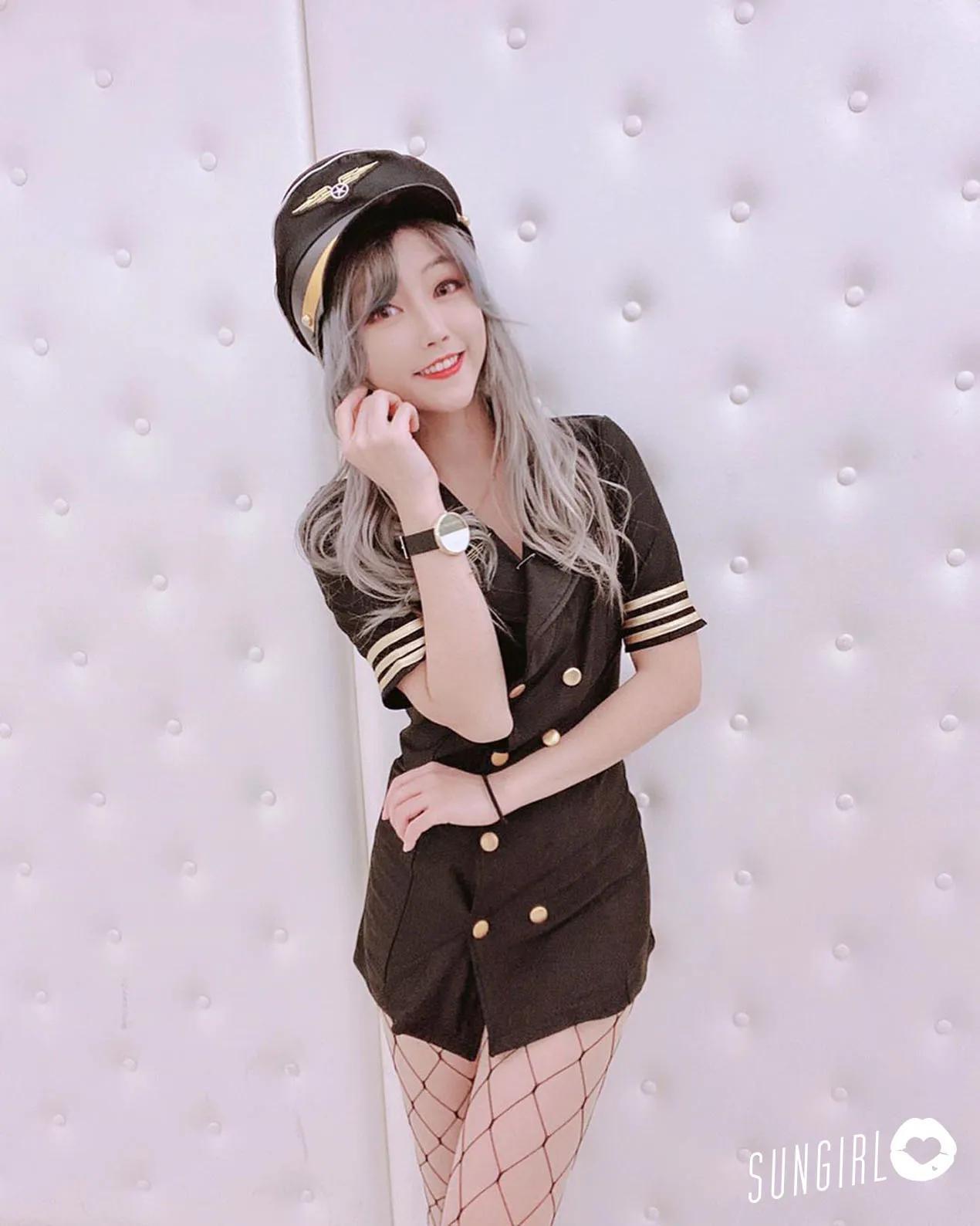 李益其 Yichi、扭腰摆臀好火辣 使劲给他摇落去!!(4)