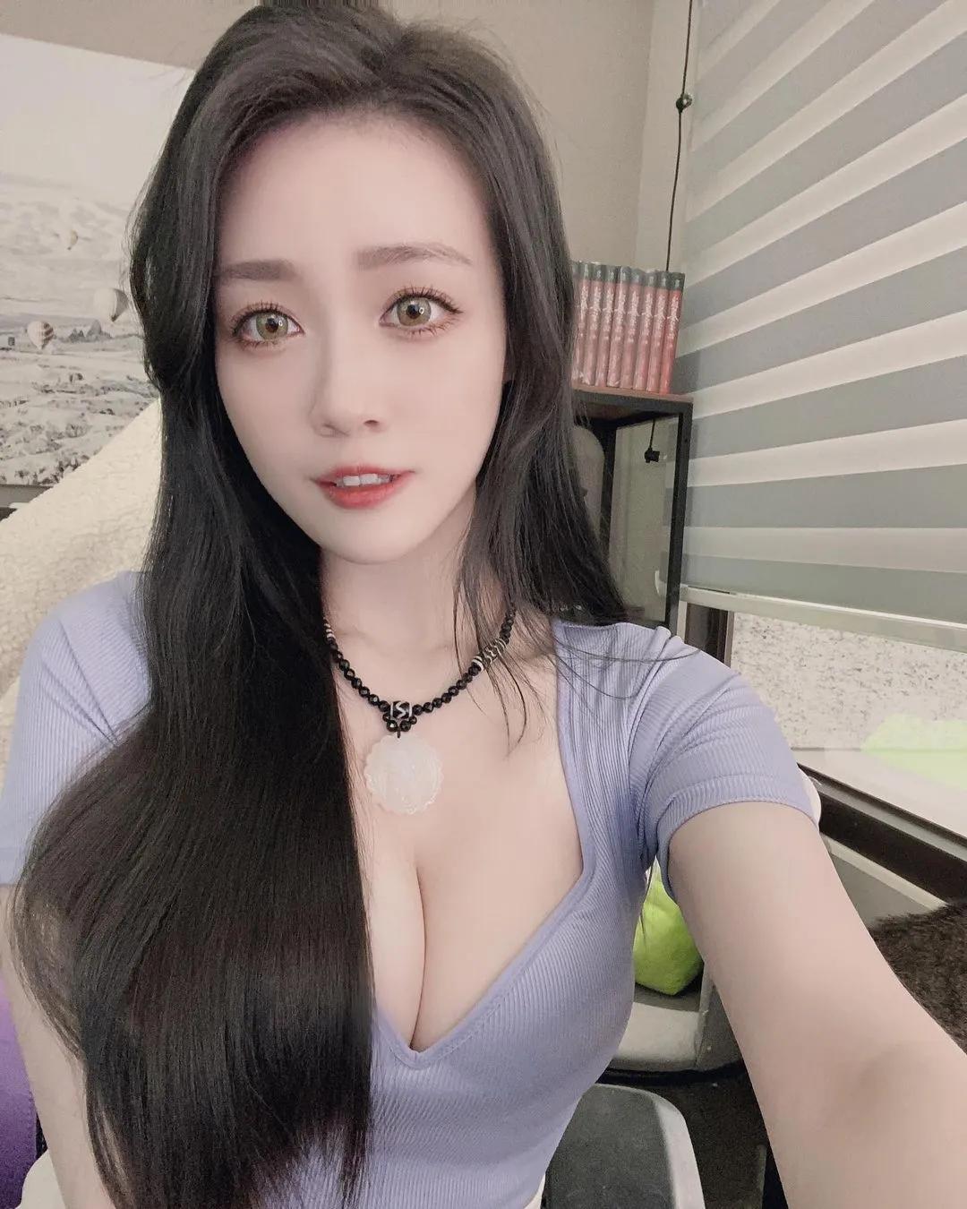 「凯琪K7」浑圆美乳形状好饱满 不失性感的火辣(8)