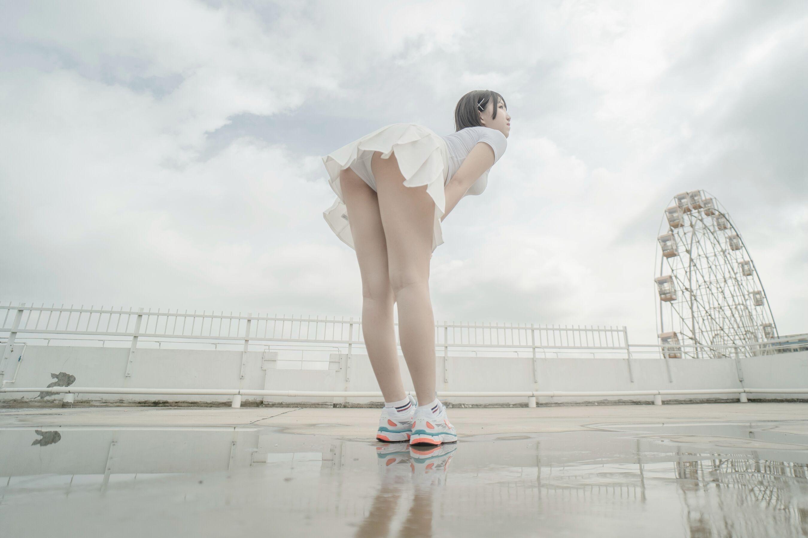 国模套图 天台(12)