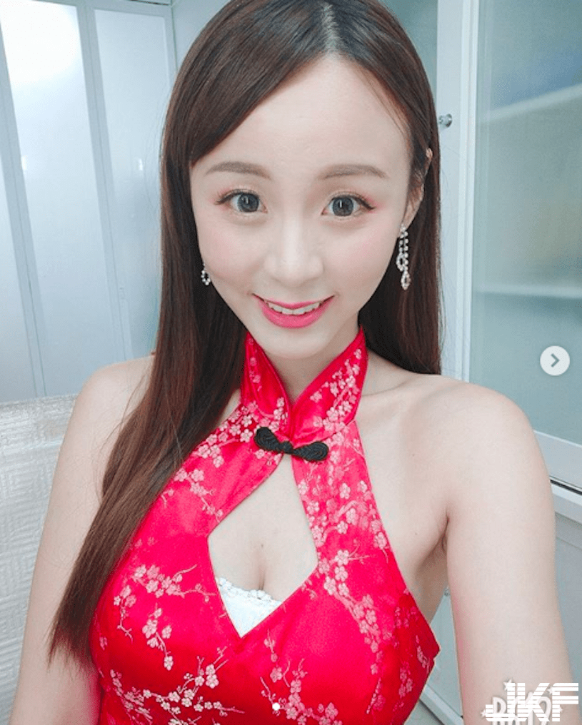 爆乳啦啦队员「海边性感解放」！养眼比基尼「白嫩美乳」超吸睛！(9)