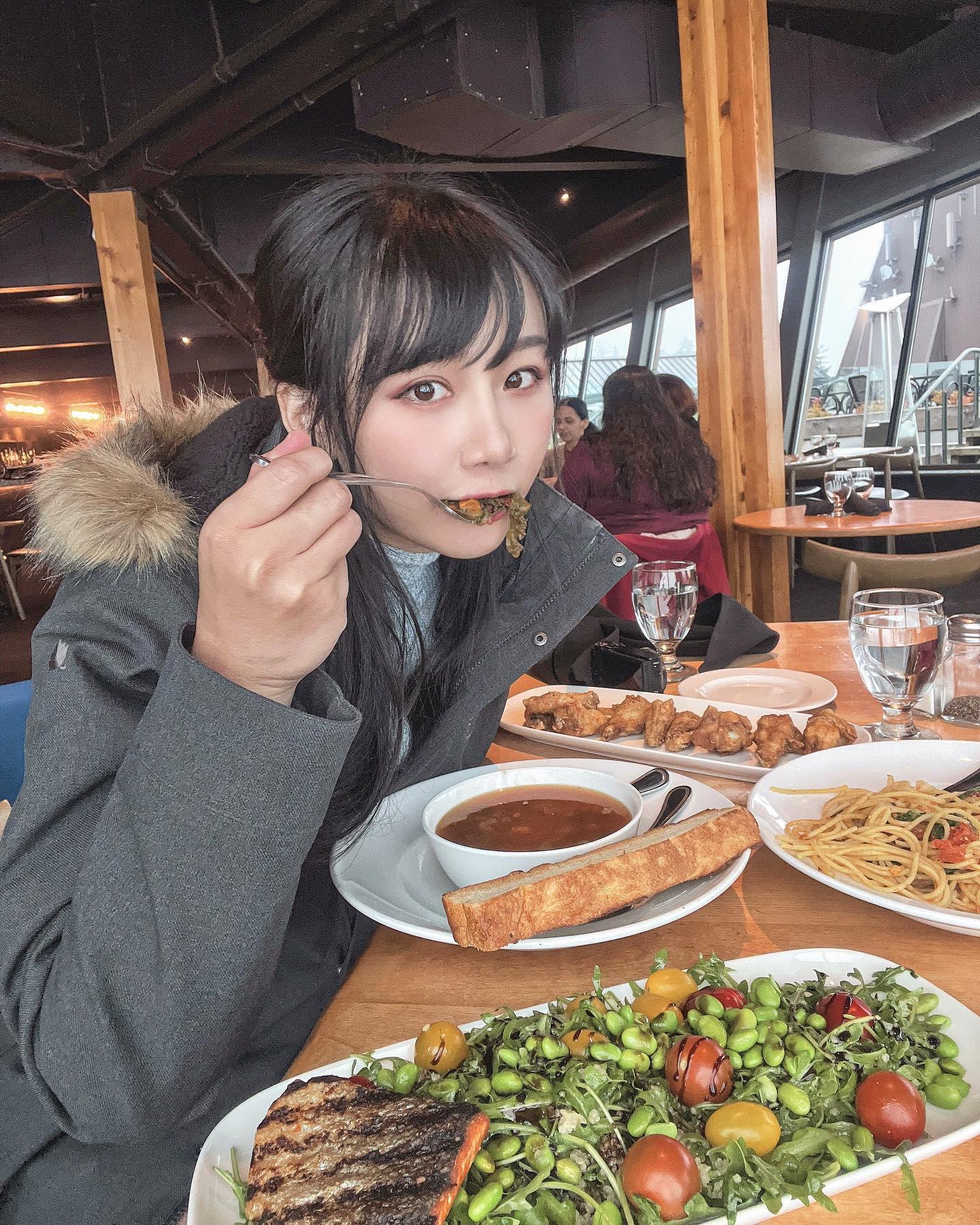 理工正妹「机机·林少榆」甜美脸蛋+火辣健美身材 网友全看傻：这太惊人(6)