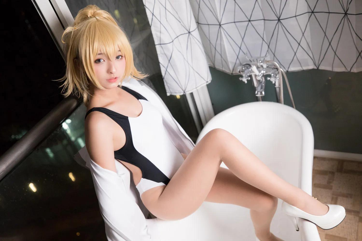 神楽坂真冬《FGO-贞德泳装》神还原姊姊形象(29)