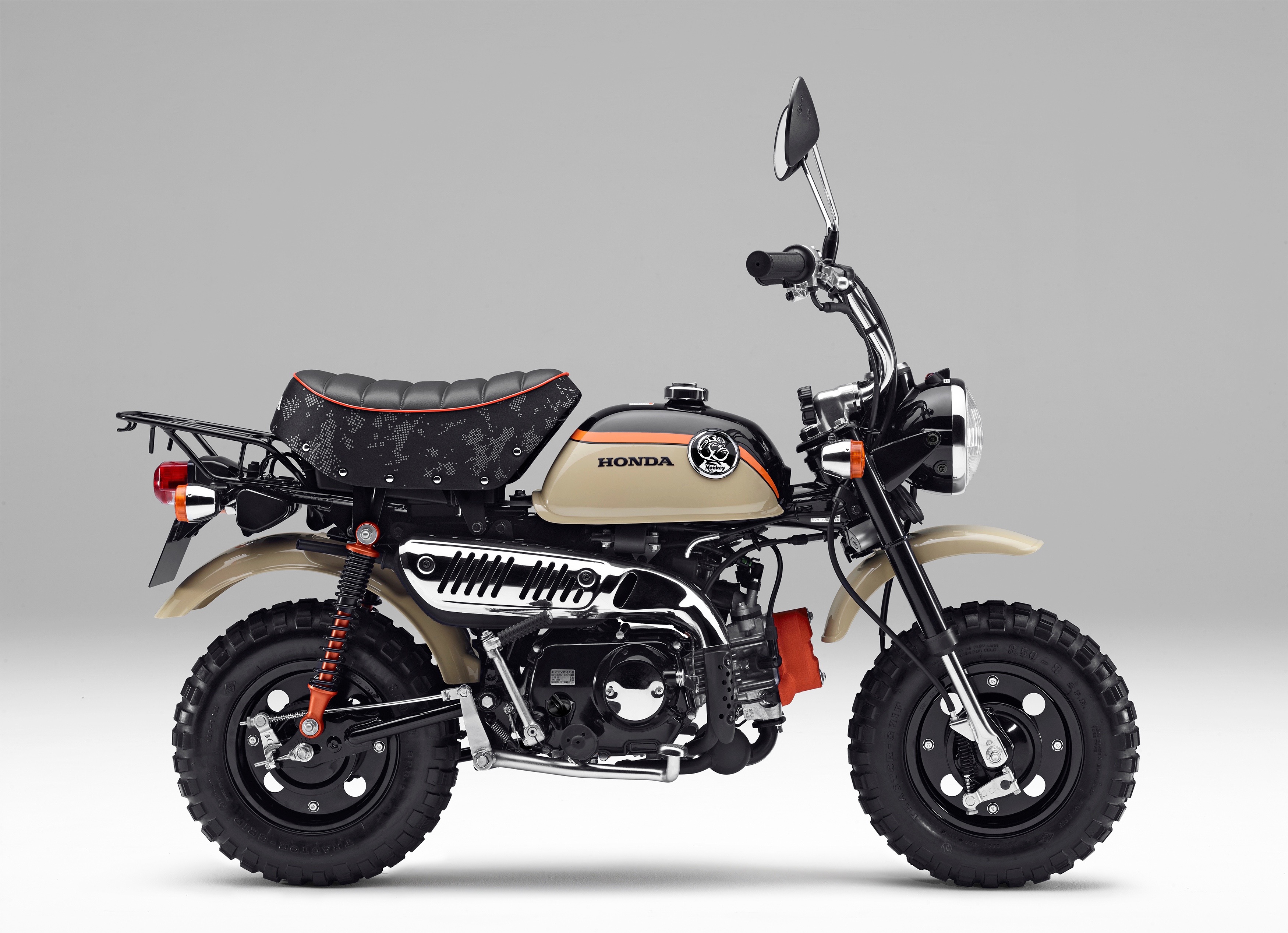 Hondas are popular vehicles, and choosing one for your next purchase is a smart move. Honda Monkey Z50 2017