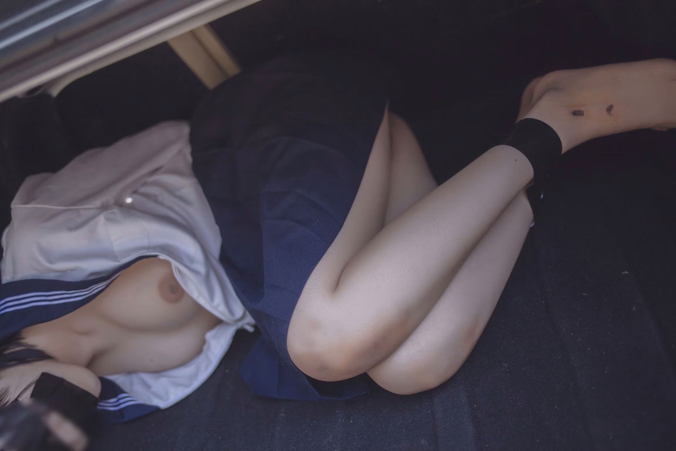 模特悠寶三歲：放學後被綁在後備箱(44)