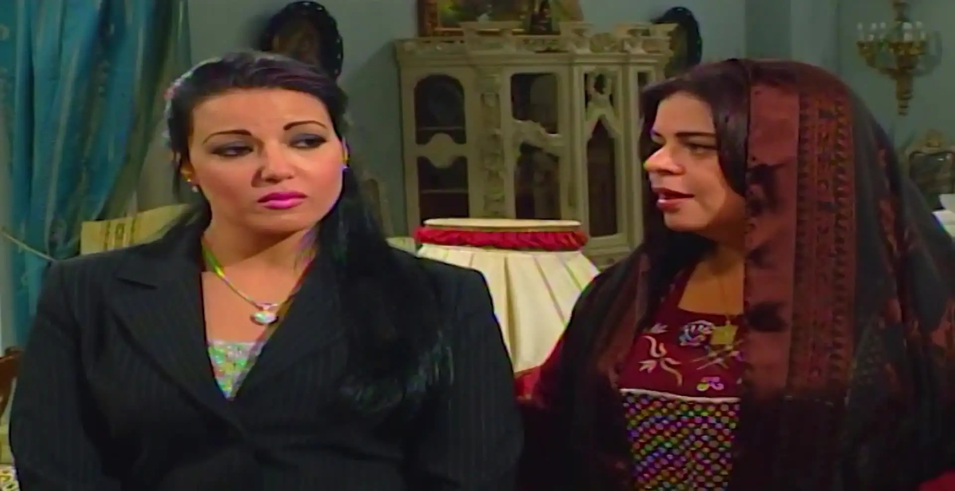 ويناقش المسلسل مشاكل تعدد الزوجات ومشاكل الرجل الشرقي مع مشكلة تعدد الزوجات. ÙØ³ÙØ³Ù Ø¹Ø§Ø¦ÙØ© Ø§ÙØ­Ø§Ø¬ ÙØªÙÙÙ (2001) 1080p ØªØ­ÙÙÙ ØªÙØ±ÙØª