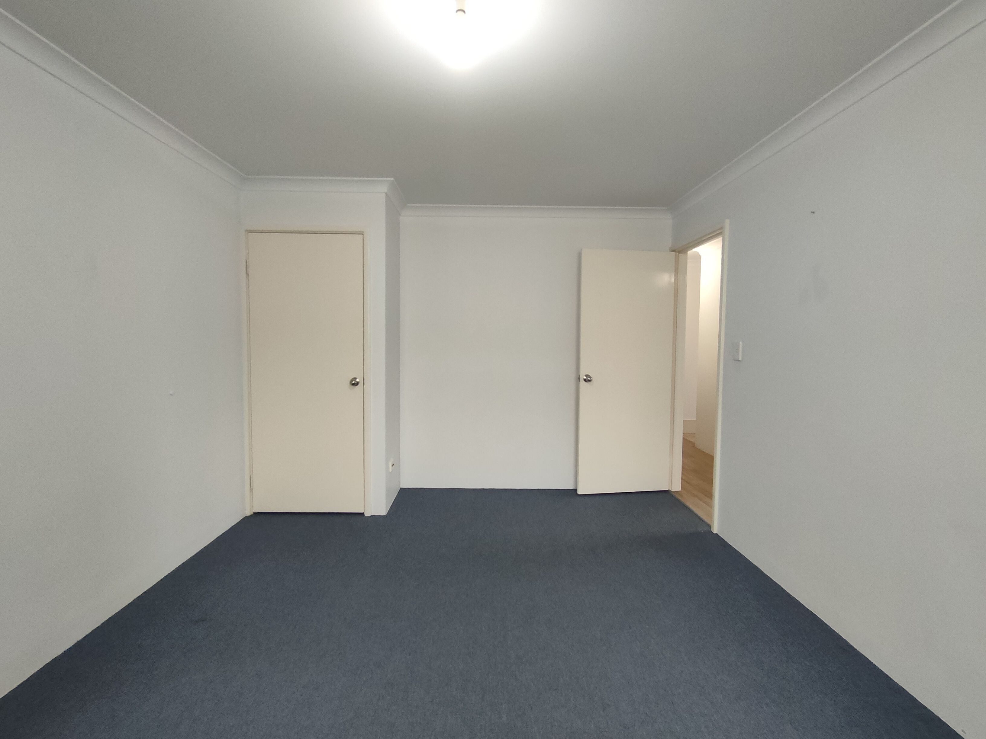 The toronto eaton centre in downtown toronto is an architecturally interesting, bright and airy mall featuring more than 230 stores, restaurants, and more. Real Estate For Lease - 16 Polwarth Circuit - Eaton , WA