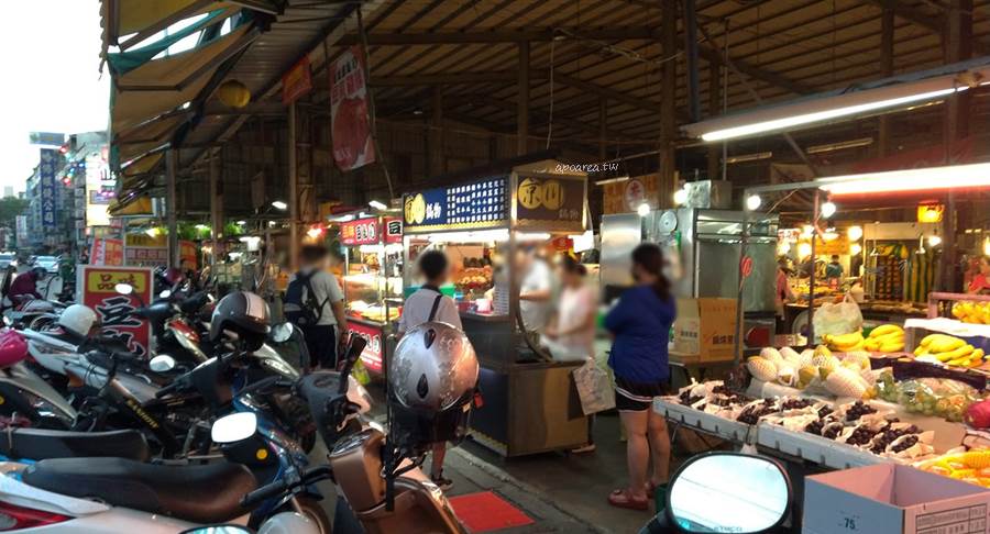 京川鍋物｜60元起鍋燒意麵 烏龍麵 泡菜鍋 小火鍋專賣店，黃昏市場方便美食，中午就開賣。