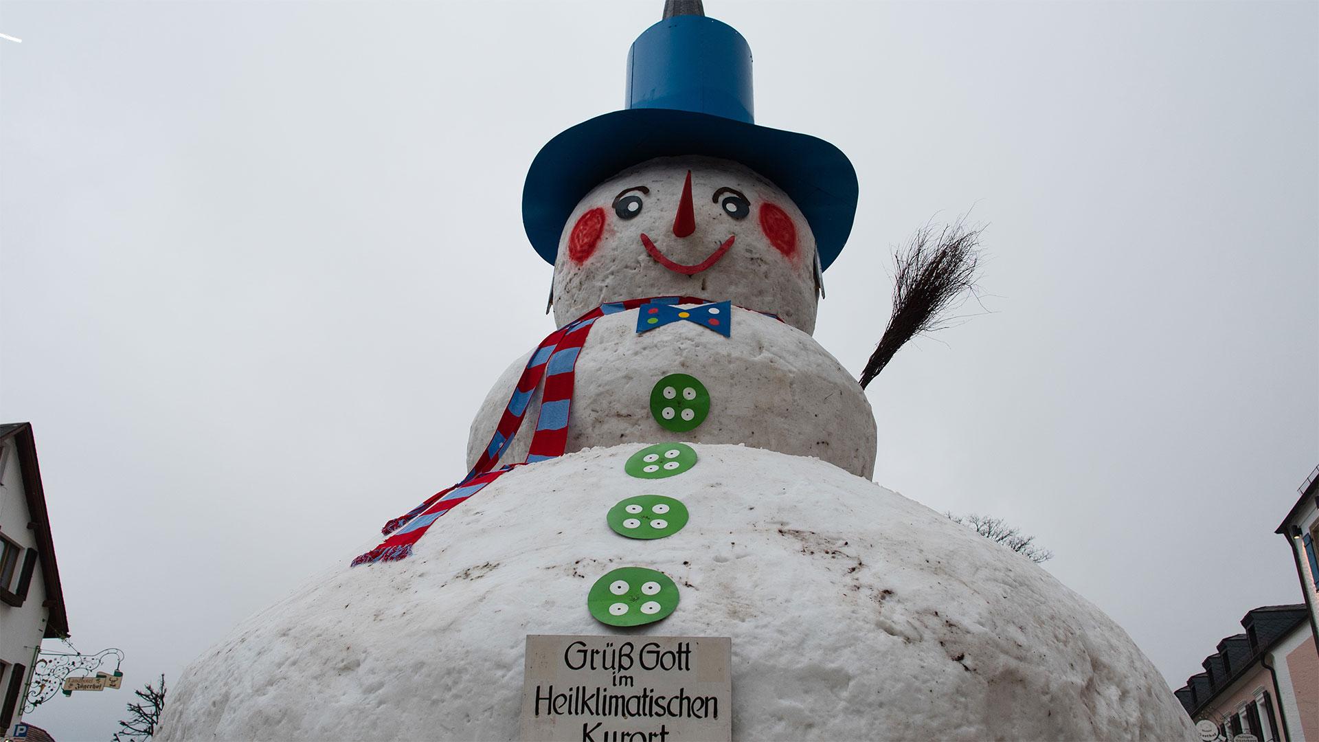 Wann und wo sie wollen swr1 leute als podcast. Dieser Schneemann ist der Hit! Bagger bringen Schnee fÃ¼r