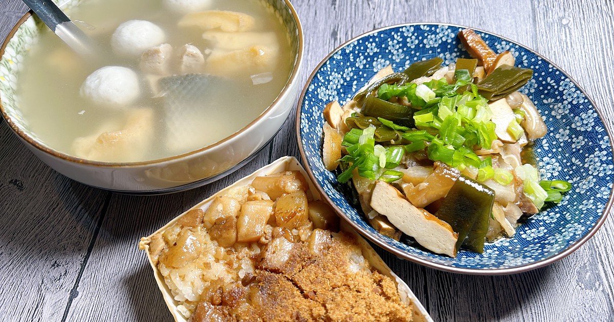 台南米糕美食｜台南小吃不能錯過得美食之一，巷弄內的無名米糕(炮店米糕)｜