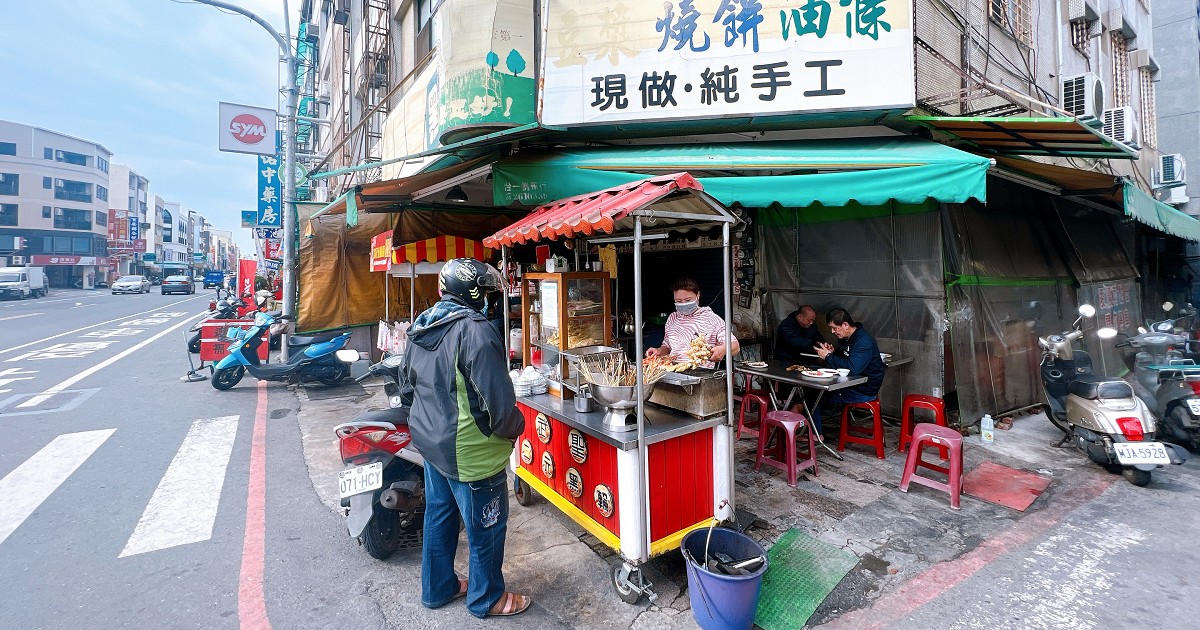 台南下午茶｜台南好吃的黑輪攤，武聖兩元黑輪攤，台式下午茶點心！