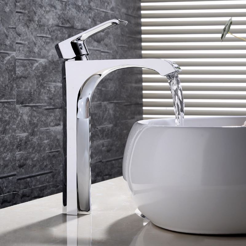Le mobilier de votre salle de bains doit être durable et résistant pour le protéger des éclaboussures et de. Robinet de lavabo/vasque pour salle de bain style moderne simple chromÃ©