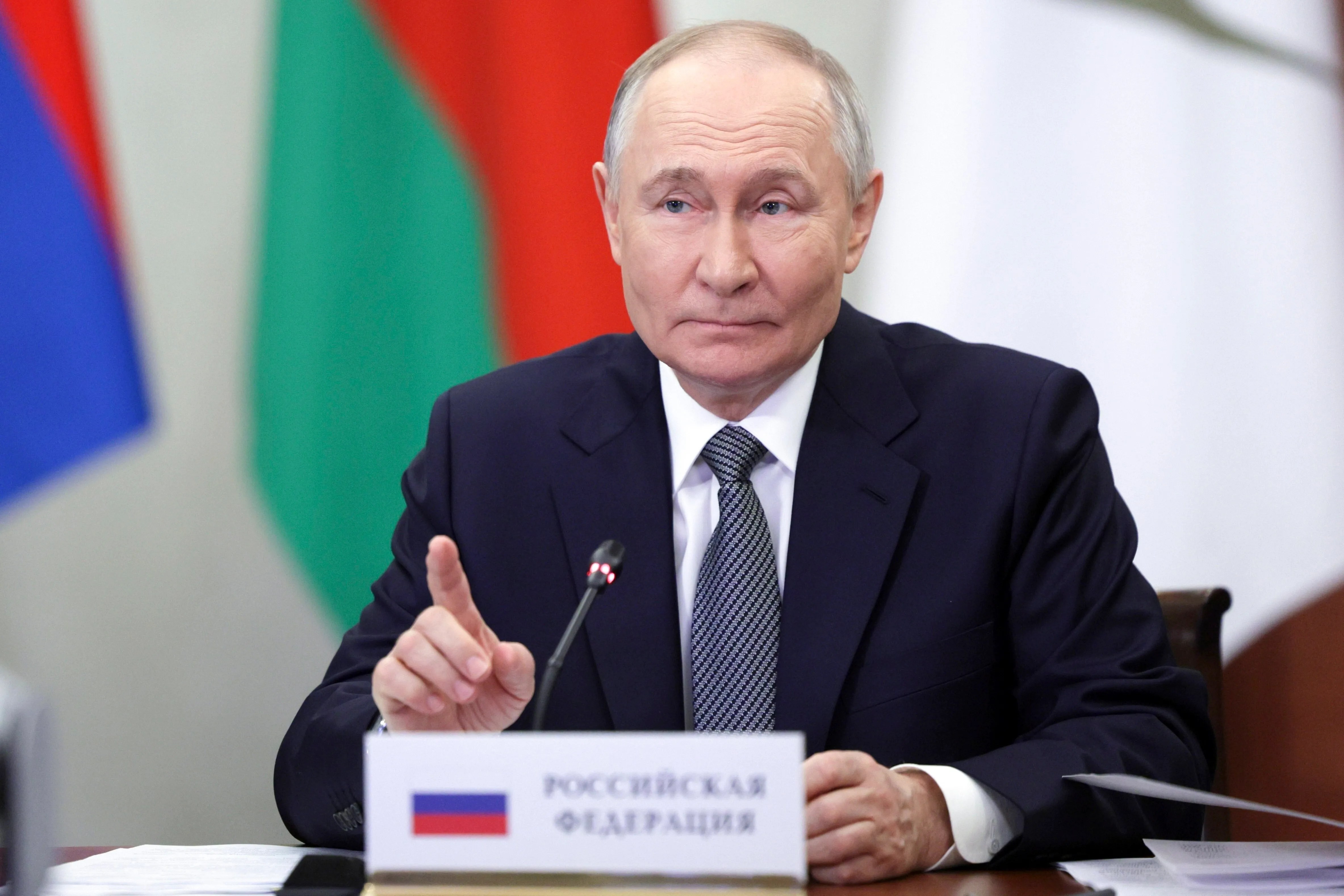 Kremlin Refuses To Address Claims Around Airlines Crash