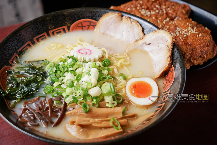 (鳳山區)旭川拉麵丸 ｜台式炸雞排配拉麵，吃巧也吃飽