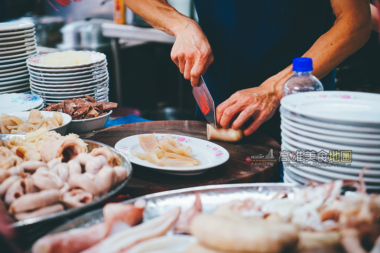 開業超過一甲子的老店－阿進切仔麵 (高雄美食-鹽埕)